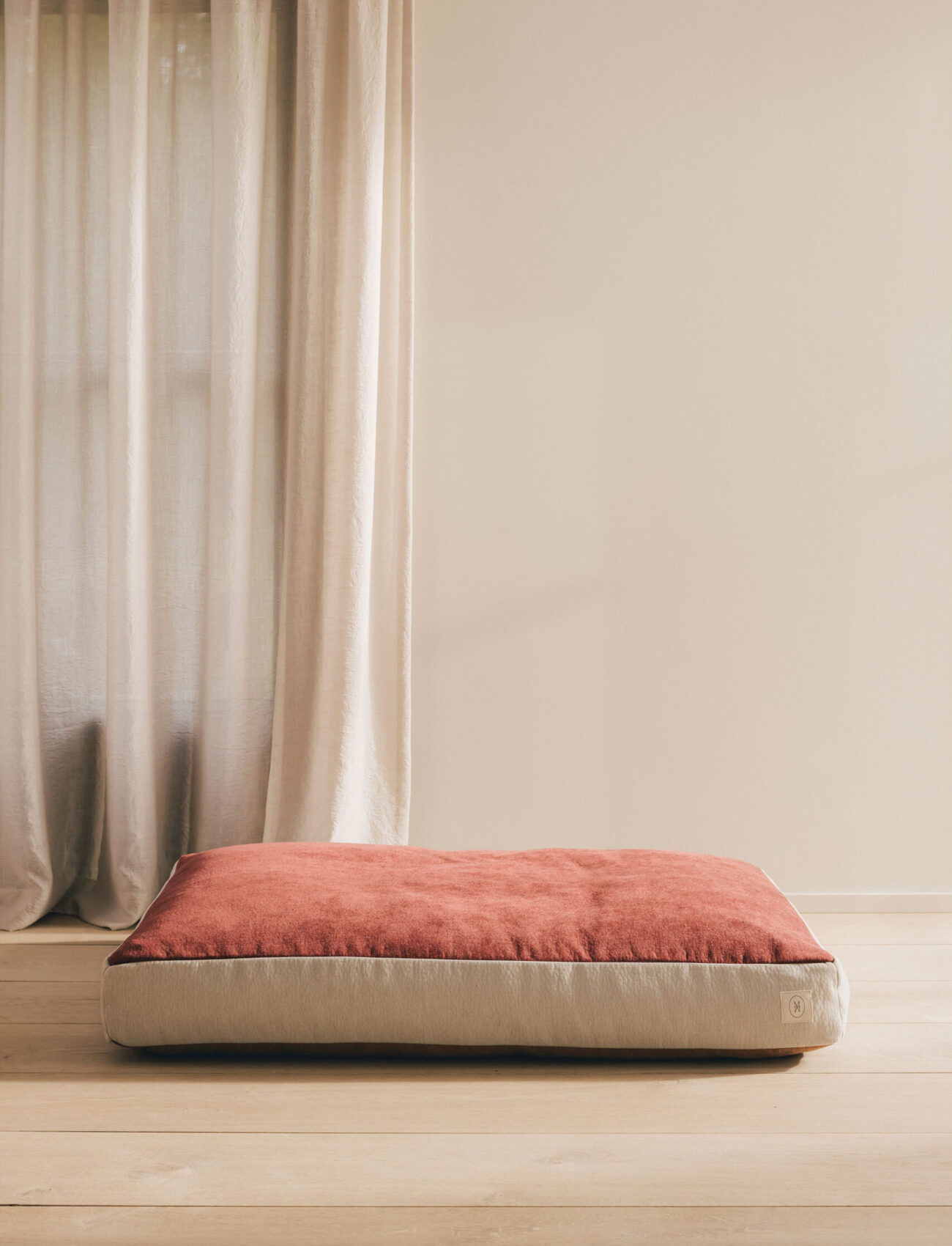 Cloud – L – Maple hover_image